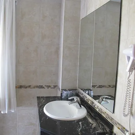 Hotel De Rei 2*